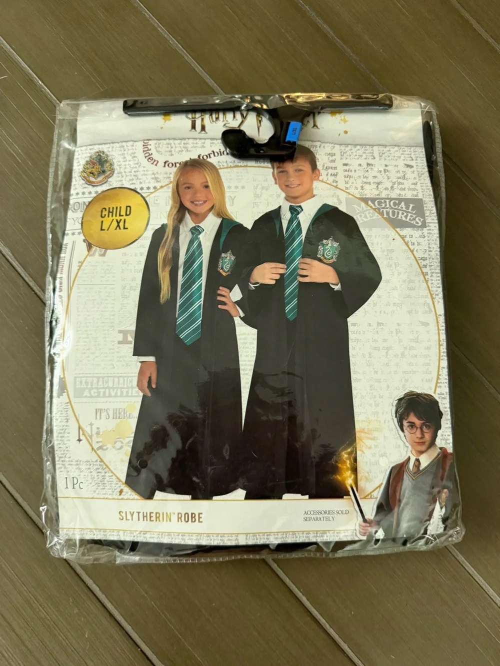 Slytherin Kids Costume Robe with Green Tie - Child L/XL